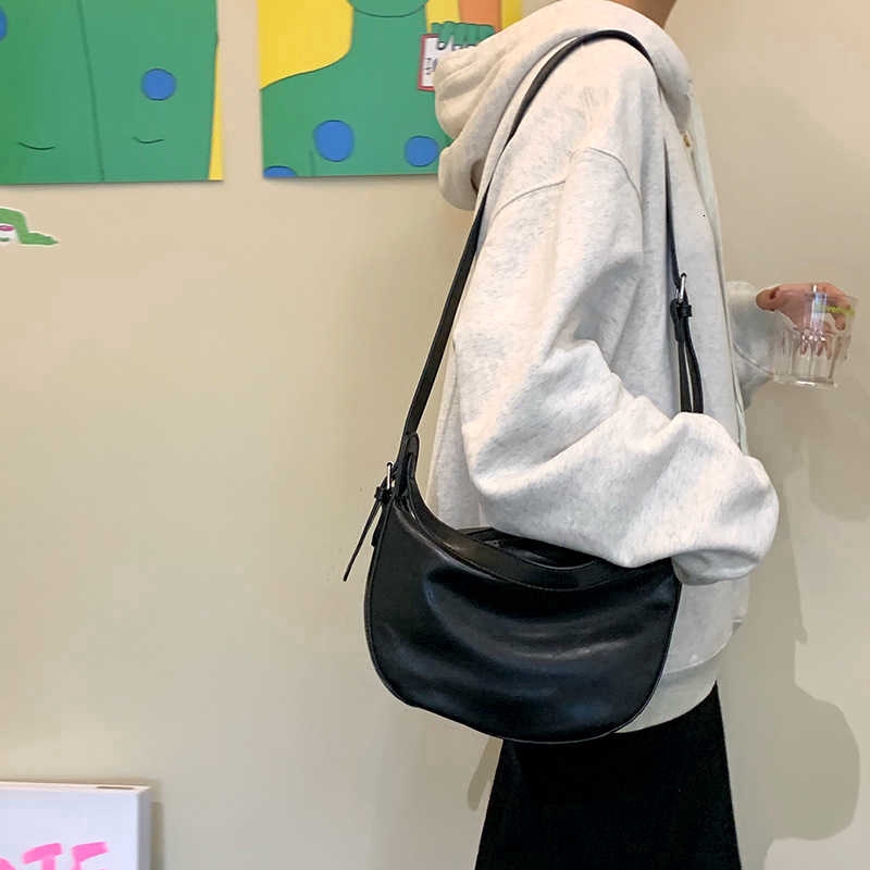 Túi đeo chéo độc đáo thiết kế đơn giản phong cách retro thời trang