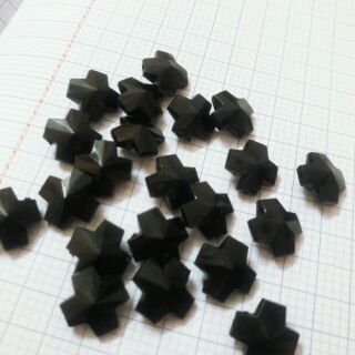 1 mặt nhựa xỏ ngang dấu cộng