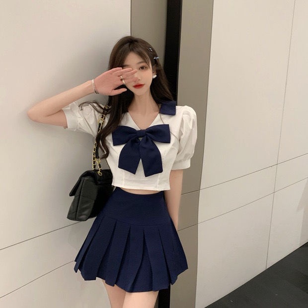 Set đồ COZOKC gồm áo kiểu và chân váy xếp ly lưng cao thời trang cho nữ