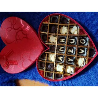 socola  valentine hand made , soco nhap khẩu , hộp quà đẹp lung linh , đa dạng về mẫu nã chủng loại Liên hệ :0979668886