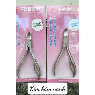 1 kìm bấm nanh cho heo con