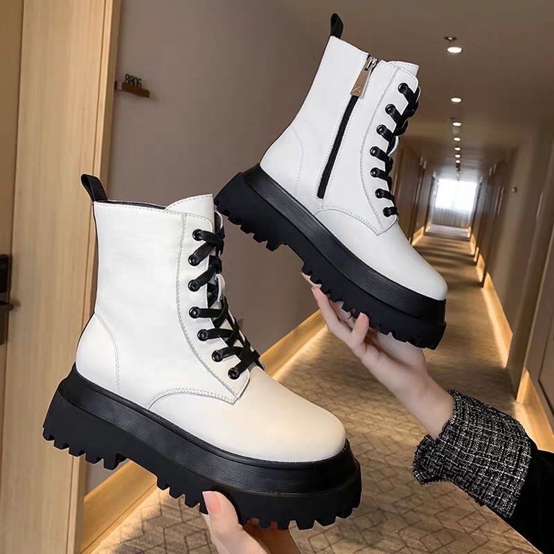 sẵn🤪Giày trắng đế đen / giày độn đế 🎶 tăng chiều cao | boot trắng da (độn loại dày)