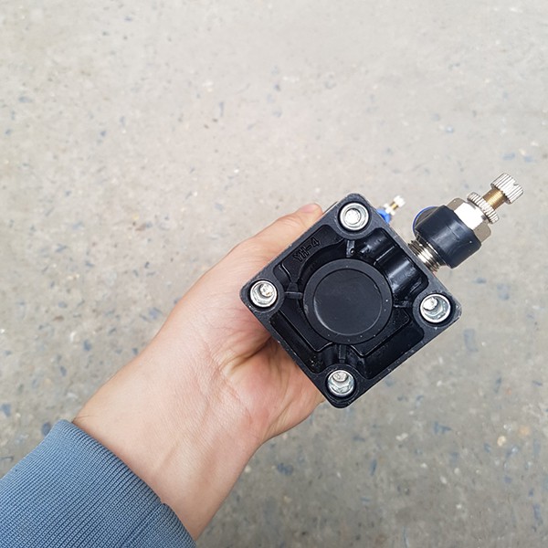 Xi lanh khí nén SC 40*200 và van tiết lưu chỉnh hơi