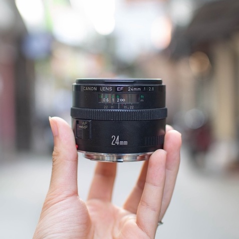 Ống kính máy ảnh Canon EF 24mm F2.8 góc rộng, đa dụng, phù hợp chụp phong cảnh, tập thể, đời thường