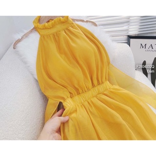 Đầm maxi vàng cổ yếm hở lưng