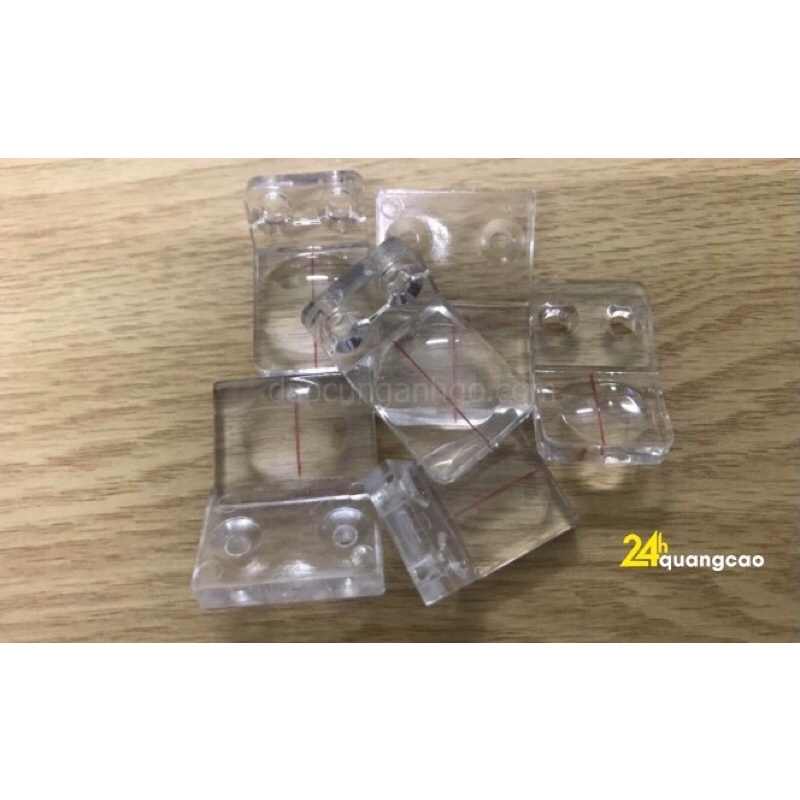 Kính núp máy cưa bàn trượt