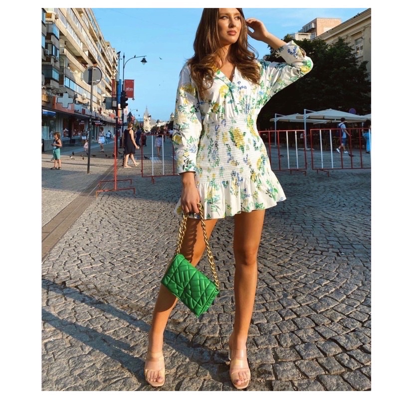 Váy zara size s new, tag 50 euro, zara auth, chất thêu ren đẹp, form đẹp, màu sắc trắng đen, size s 