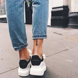 Alexander McQueen - Cam kết chất lượng