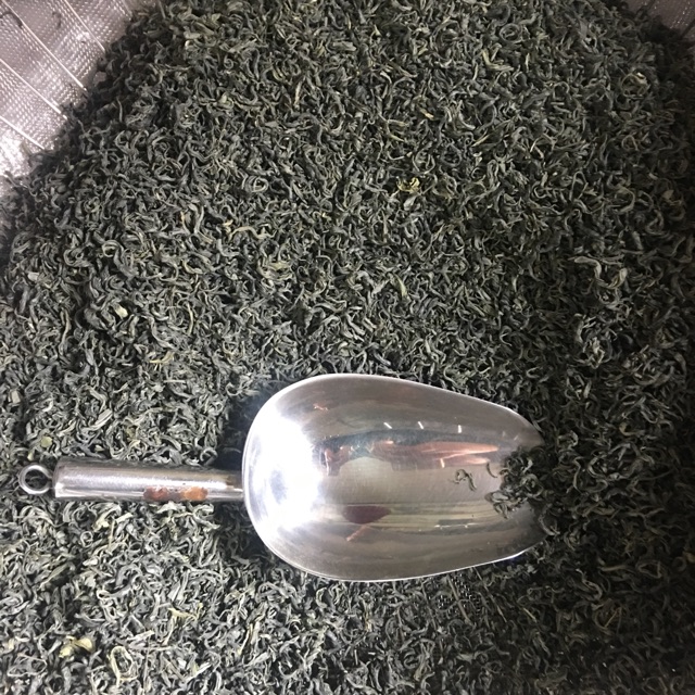 Chè vừa 200.000₫/kg