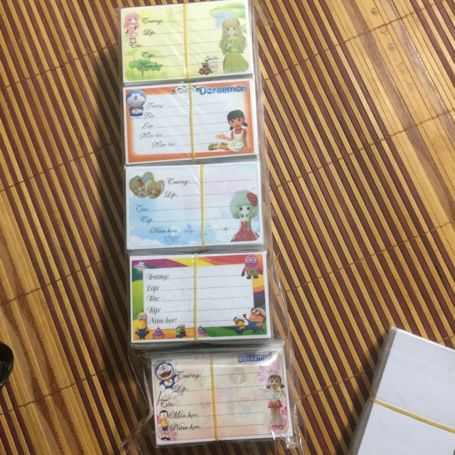 100 cái nhãn vở ,nhãn vở hoạt hình có keo dán sẵn
