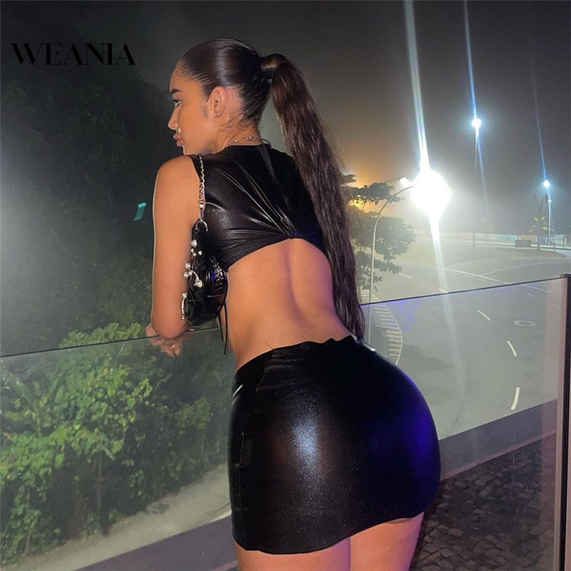 Set Áo Tank Top Cổ Chữ U + Chân Váy Da PU Lưng Thấp Phong Cách Quyến Rũ