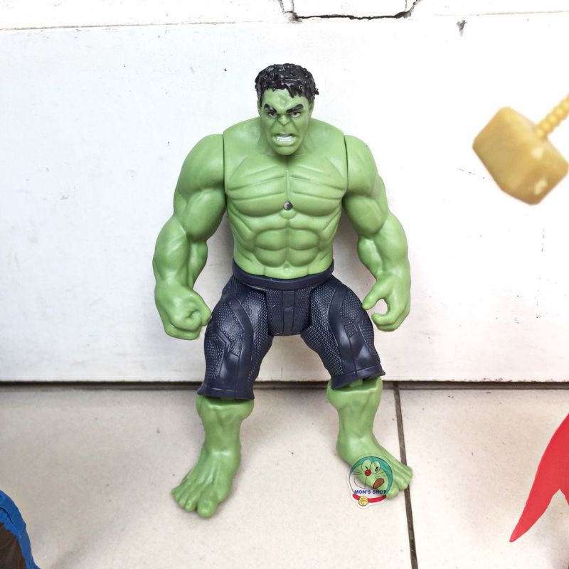 Bộ 5 siêu anh hùng Avengers tích hợp sẵn pin phát sáng