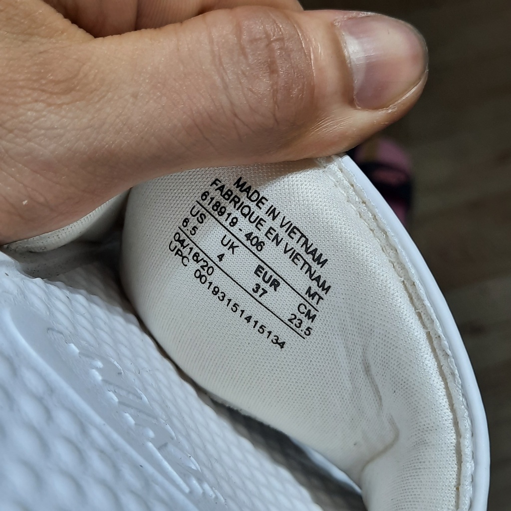 Dép Nam, Nữ Quai Ngang NK Benassi Trắng Logo Bạc