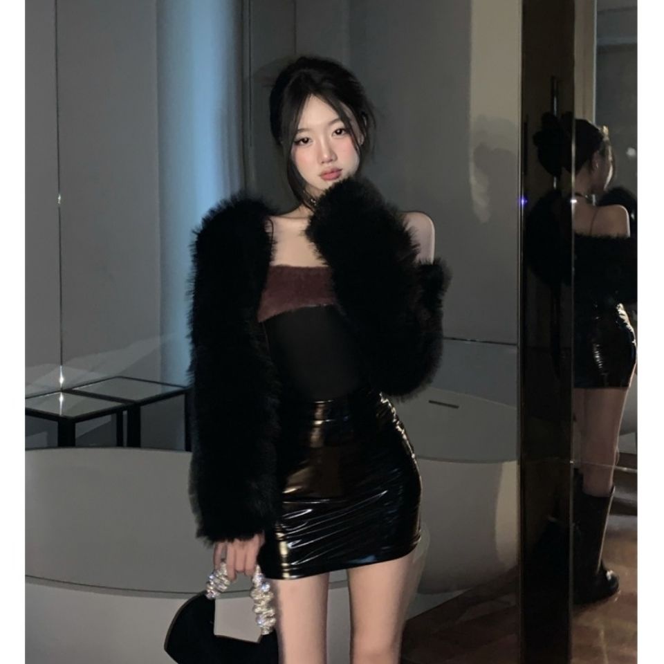 Set Áo Ống Phối Lông Và Chân Váy Da Dáng Ôm Thời Trang Mùa Thu Quyến Rũ Cho Nữ 2022