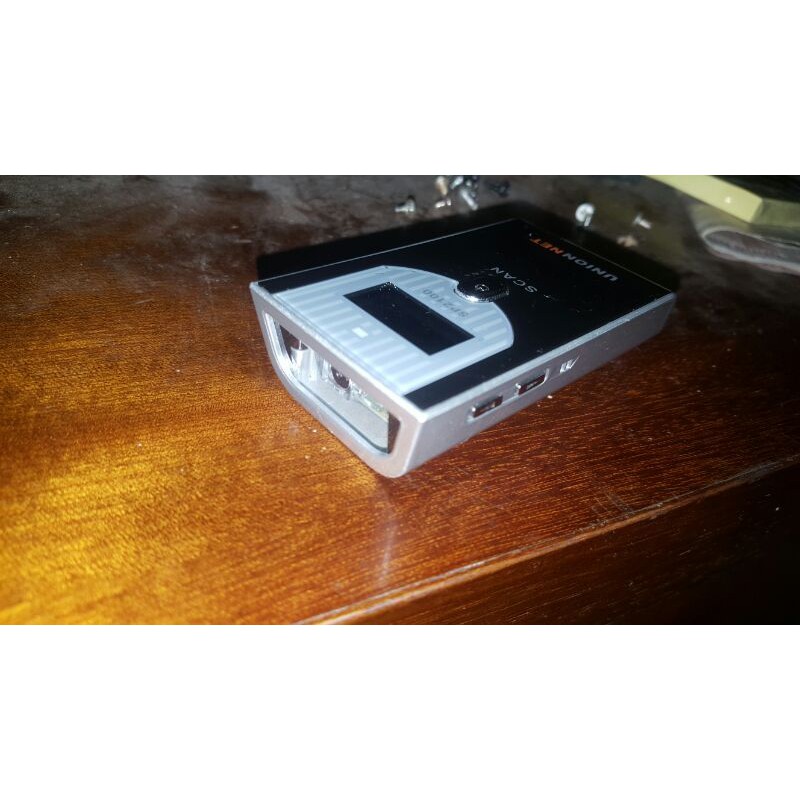 Máy quét mã kiểm tra hàng hóa