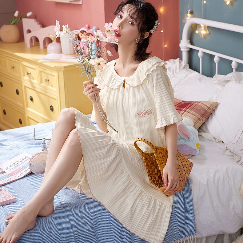 Đầm ngủ tiểu thư 