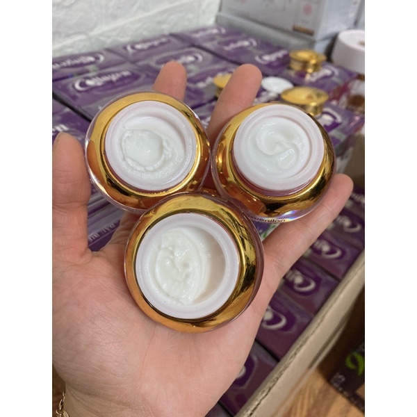 hàng chuẩn) Tách lẻ kem ngày Hoàng Cung màu hồng