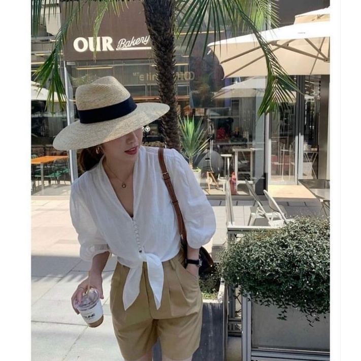 Set áo trắng nút bọc + short nude