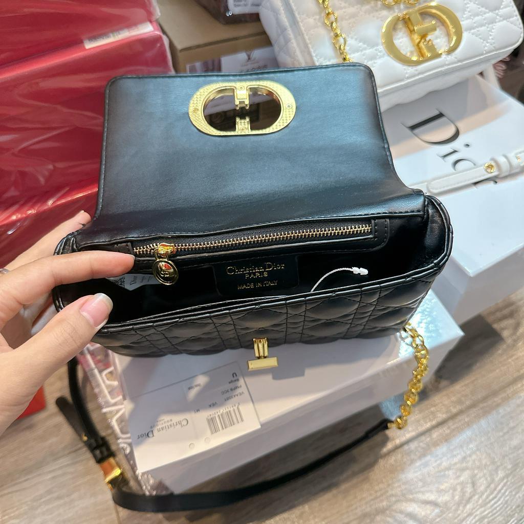 Túi đeo chéo CD sz 21cm kèm hộp cực xinh