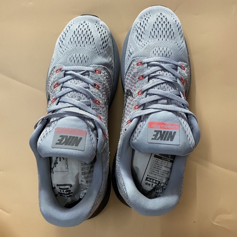 Giày chính hãng đã qua sử dụng