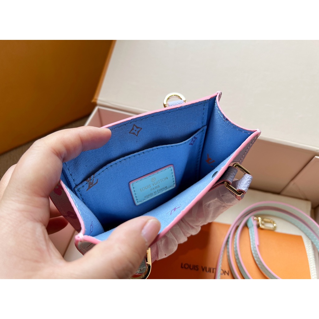 Túi xách nữ cầm tay với màu sắc ombre xanh hồng độc lạ, da thật cao cấp 𝑳𝒐𝒖𝒊𝒔 𝑽𝒖𝒊𝒕𝒕𝒐𝒏 LV