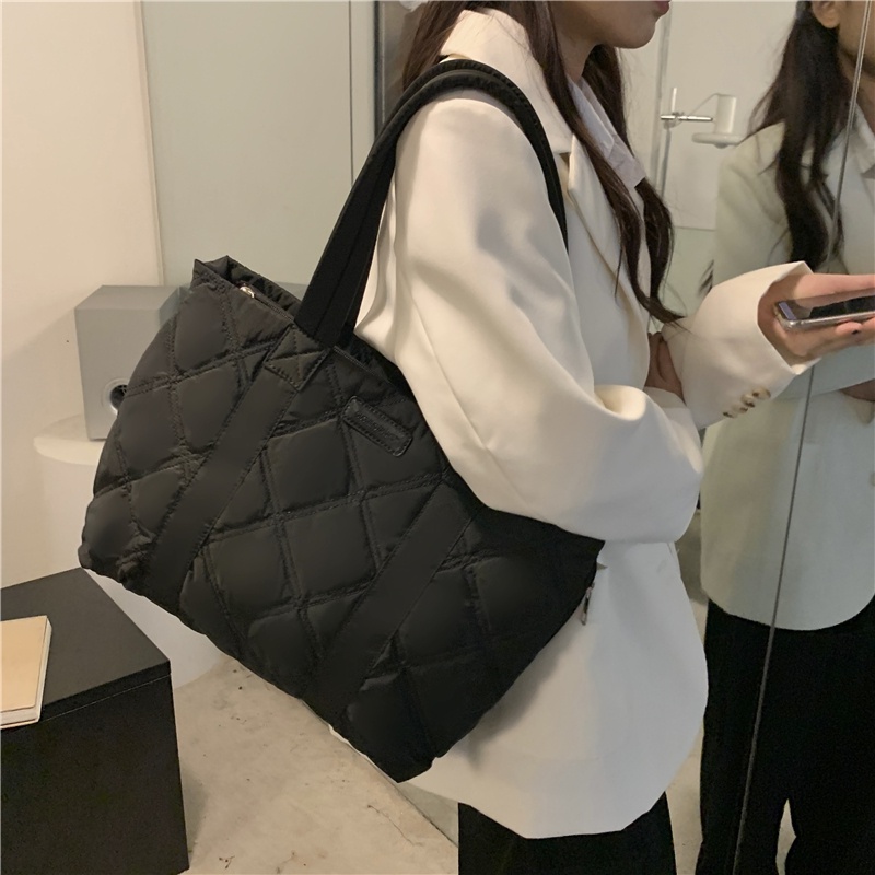 Túi xách tay/ đeo một bên vai IELGY thời trang với ngăn chứa lớn trẻ trung dành cho nữ