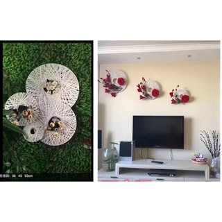 Vòng hoa lan treo tường xinh xắn