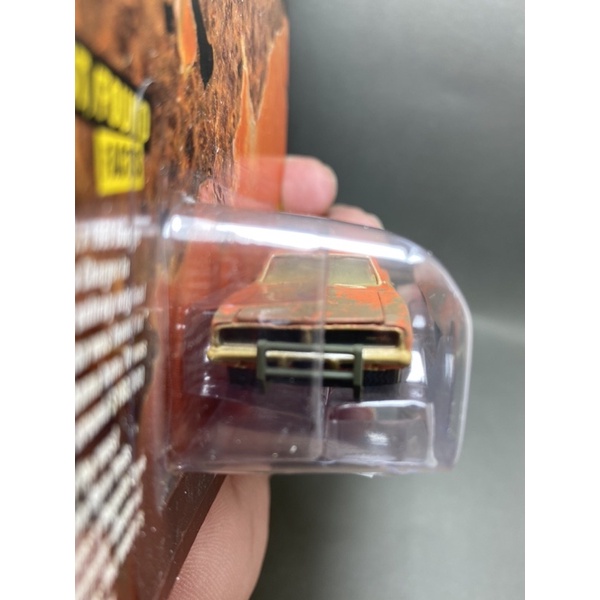 Johnny Lightning - 1969 Dodge Charger RT - Xe mô hình tỉ lệ 1/64