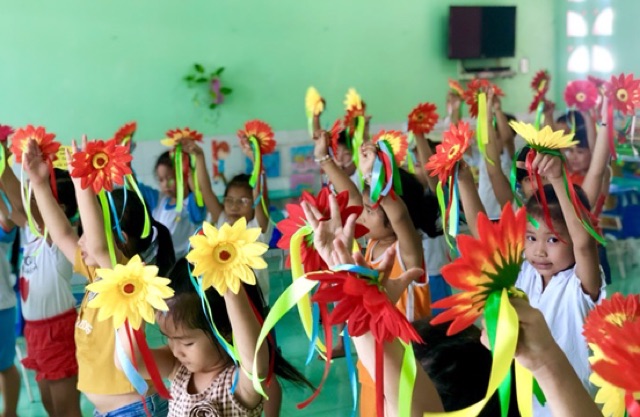 Combo 10 cặp hoa múa sân trường được chọn màu