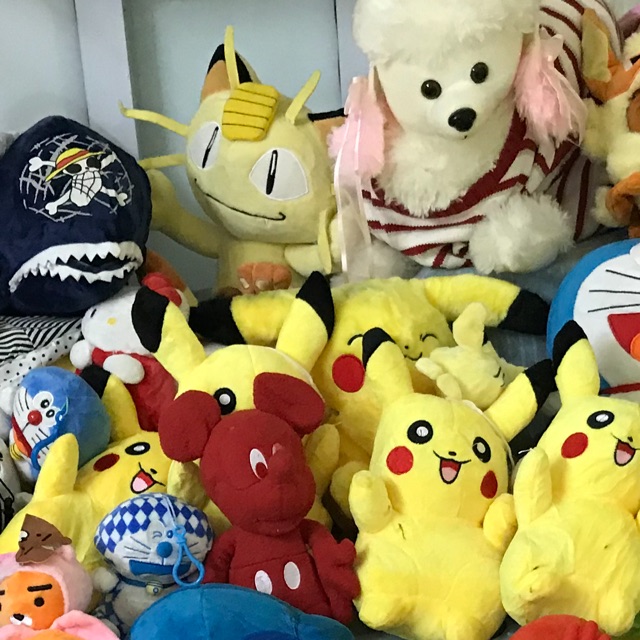 Thú bông pikachu hth