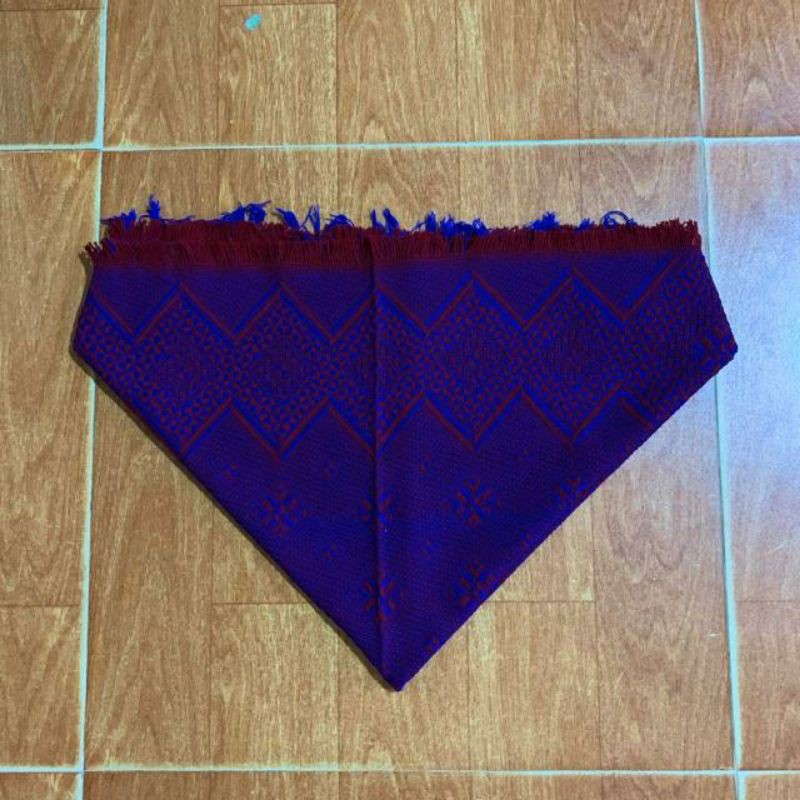 Khăn len nhung choàng đầu cho bà cho mẹ.Khăn người già