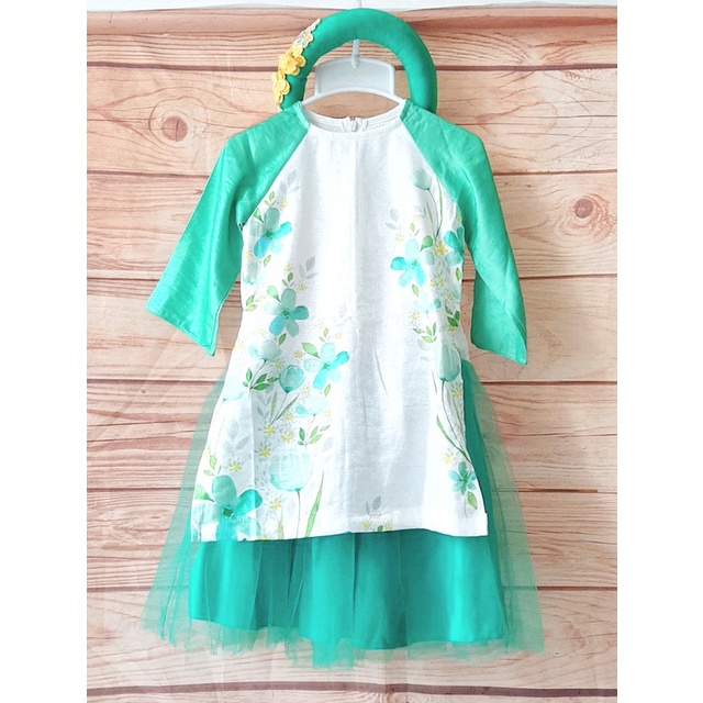10-17kg Set áo dài xanh ngọc váy tutu kèm mấn cho bé gái