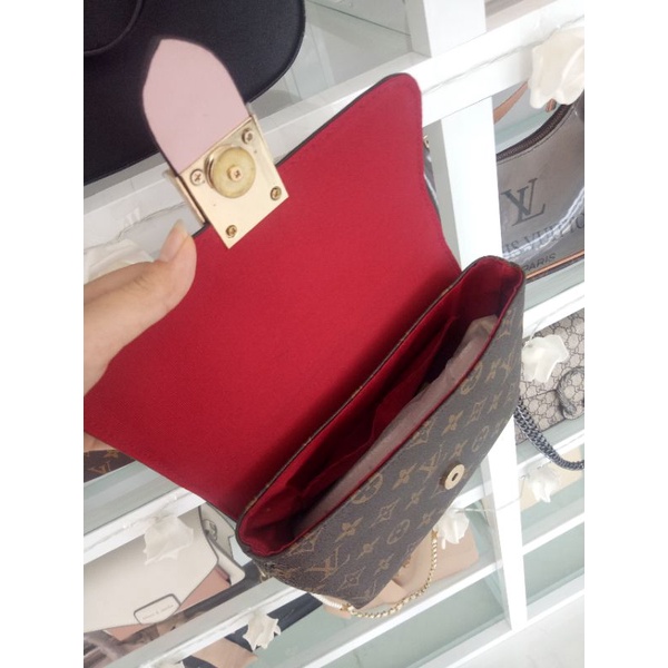 Túi Lou.is Vuitton Lock me