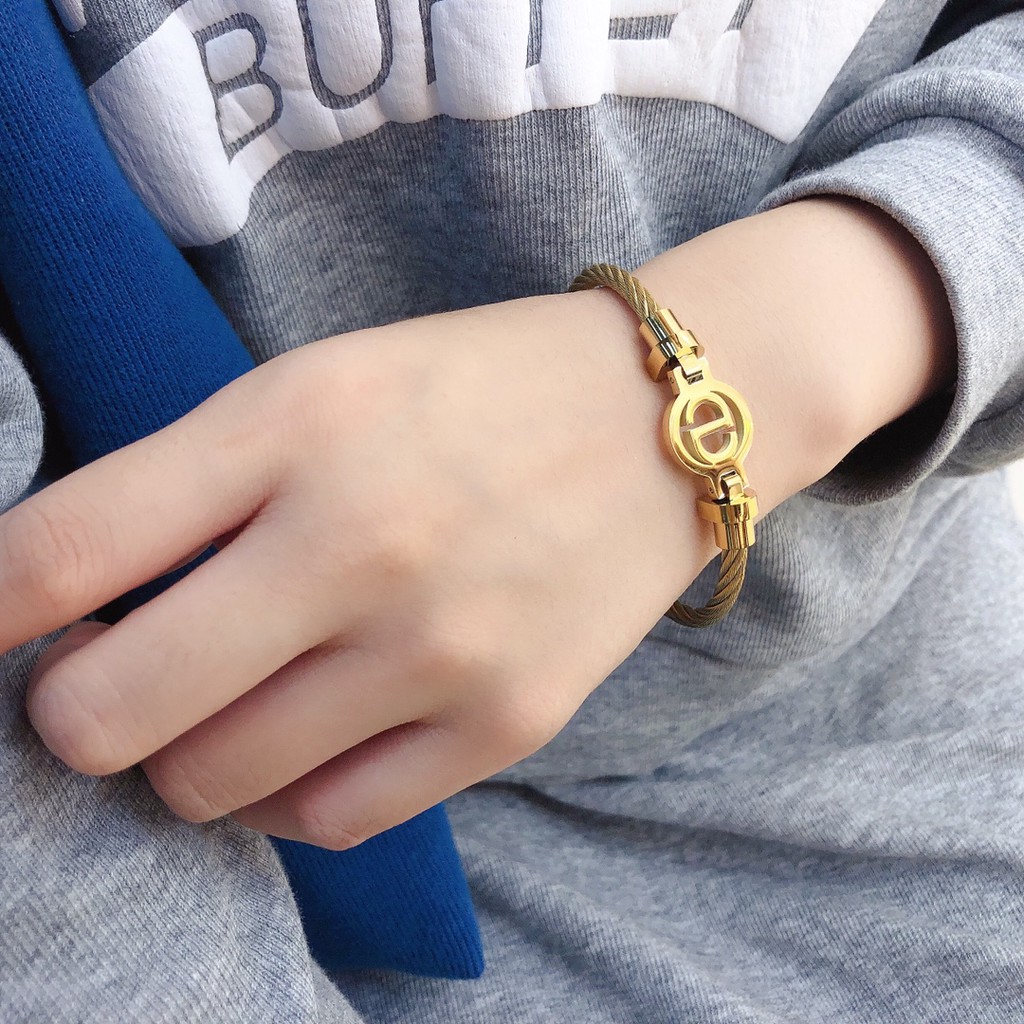 Vòng đeo tay Dior thời trang dành cho nữ