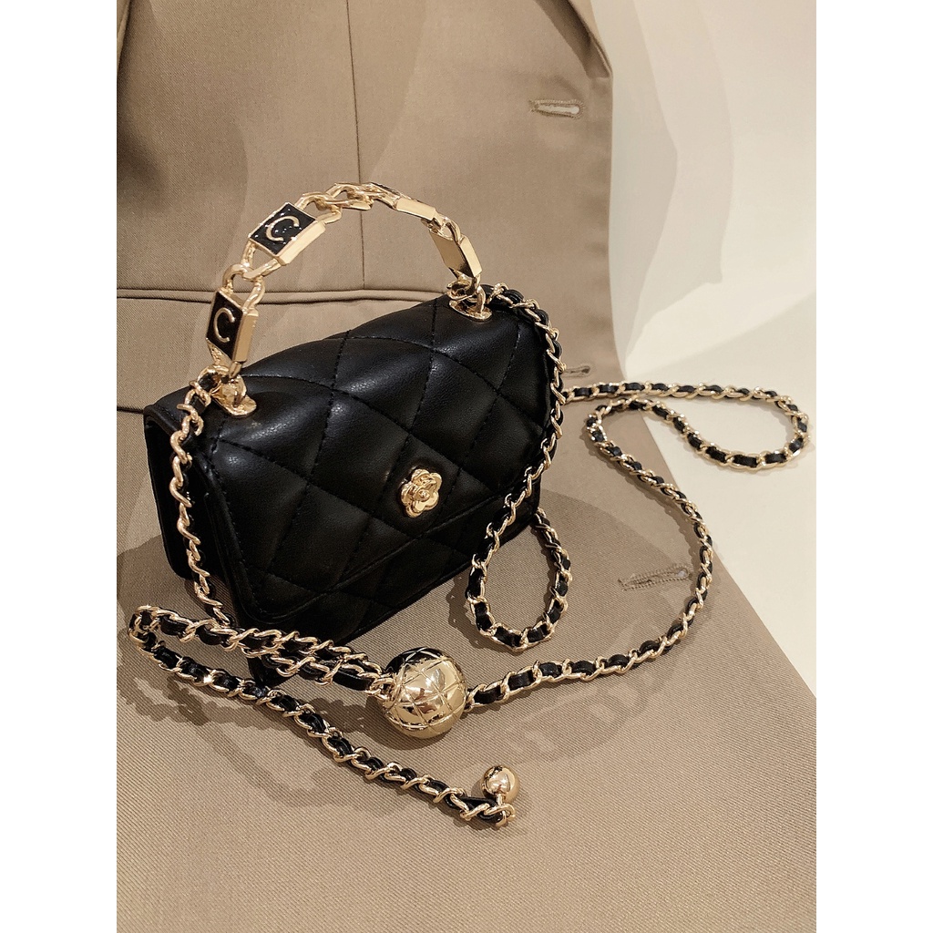 Túi Mini đeo chéo, cầm tay quai kim loại sang trọng kết hợp kiểu dáng đơn giả