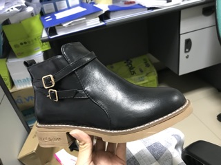 Boot da bóng Quảng Châu :3