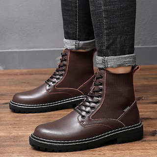 Fashionable men's soft leather boots