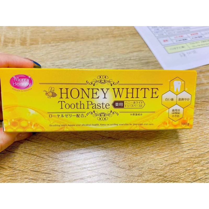 Kem Đánh Răng Royal Honey white tooth paste của Nhật 100gr