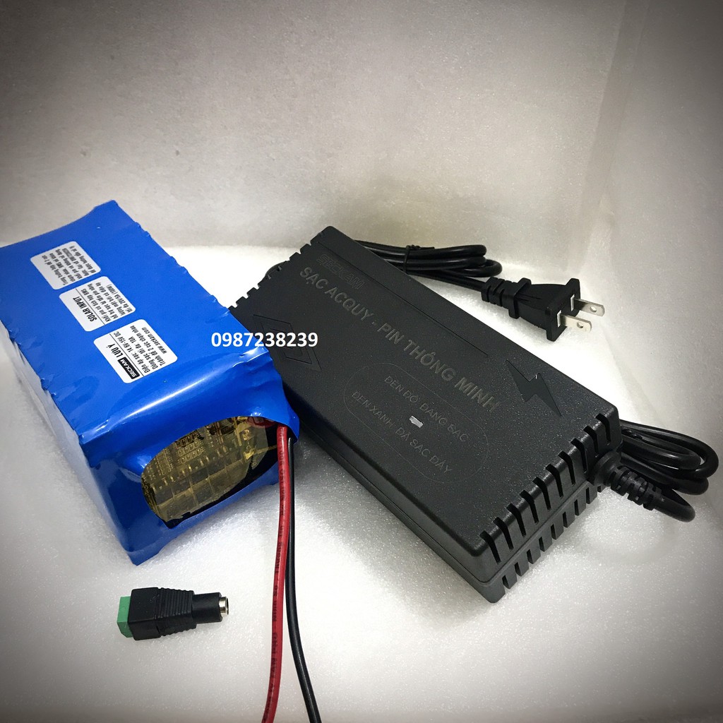 Khối Pin sắt LifePO4 12V 12AH xả 25A kèm bộ sạc 14.6V 4A tự ngắt có quạt tản nhiệt, đèn báo