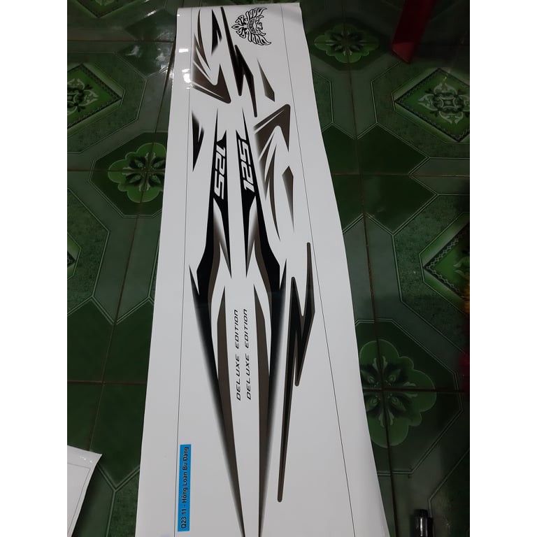 Tem rời AB 2013 đen xe trắng