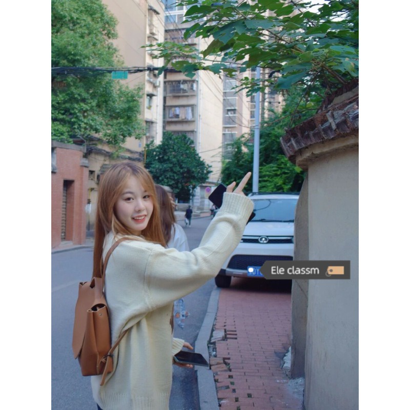 Áo len nữ họa tiết gấu thời trang