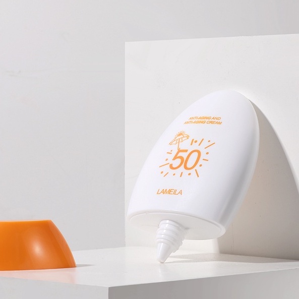 Kem Chống Nắng Bảo Vệ Da SPF50 + Dưỡng Da Sáng Khỏe Clovershop68