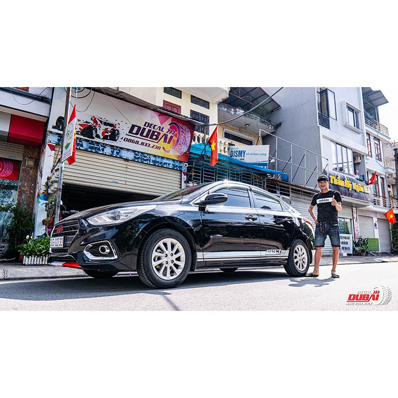 Tem Dán Sườn Xe Accent Đơn Giản