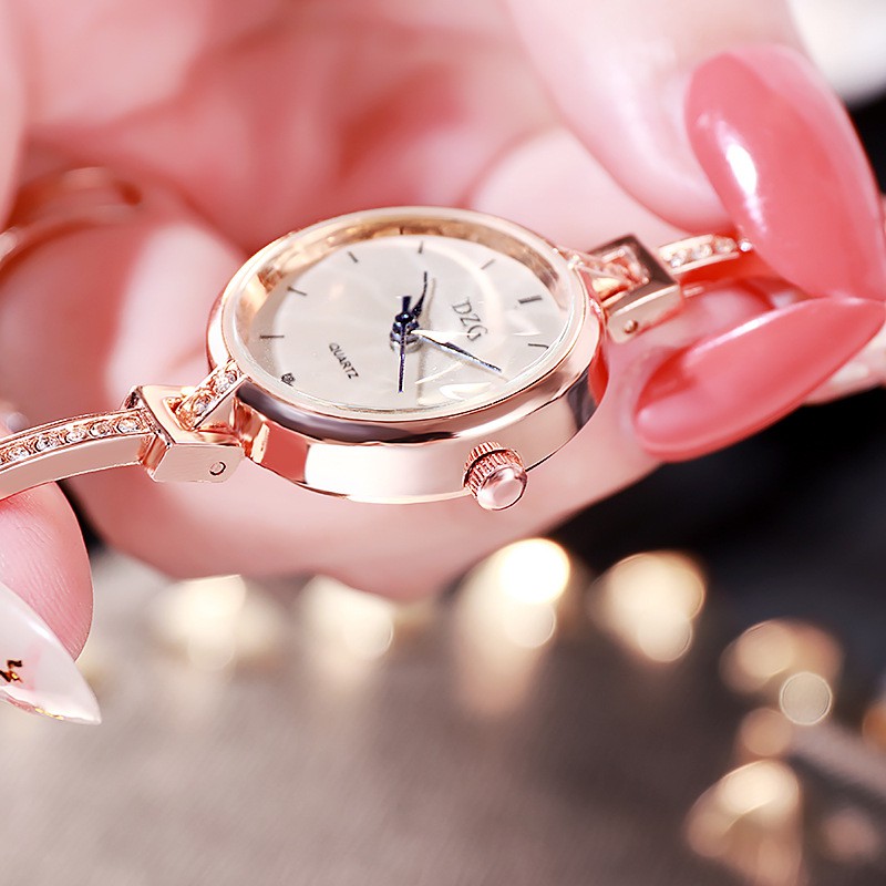 Đồng hồ nữ lắc DZG DL01 cực đẹp, chính hãng, mặt vạch kim xanh tuyệt đẹp, kính mineral chống xước tốt | BigBuy360 - bigbuy360.vn