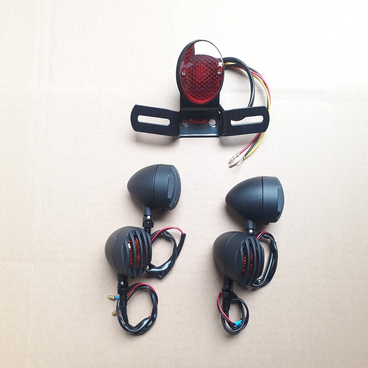 Combo đèn hậu tổ ong và xi nhan classic lưới sắt phù hợp độ Cafe Racer Tracker Win 67 Dream Cub và các loại xe