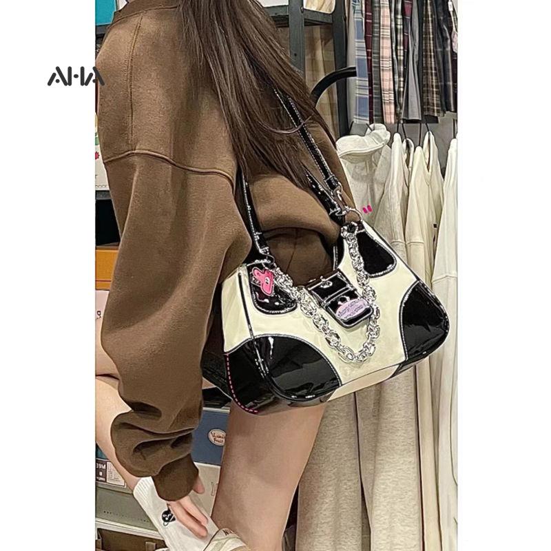 Túi da đeo vai AHA OFFICIAL phối chuỗi xích kim loại phong cách thời trang độc đáo cho nữ