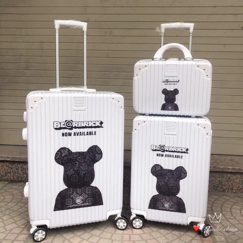 Vali cartoon Gấu BearBrick