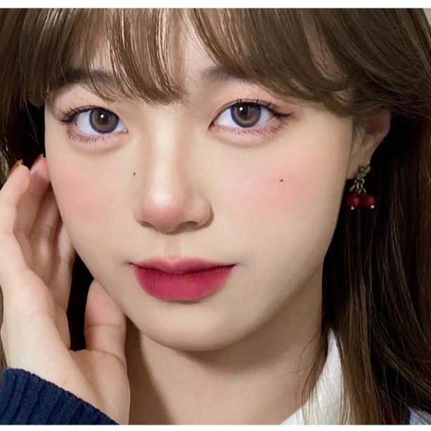 Thỏi Sáp Kẻ Mắt GELLA'S Hai Đầu 2 Màu Gradient Có Ánh Nhũ | BigBuy360 - bigbuy360.vn