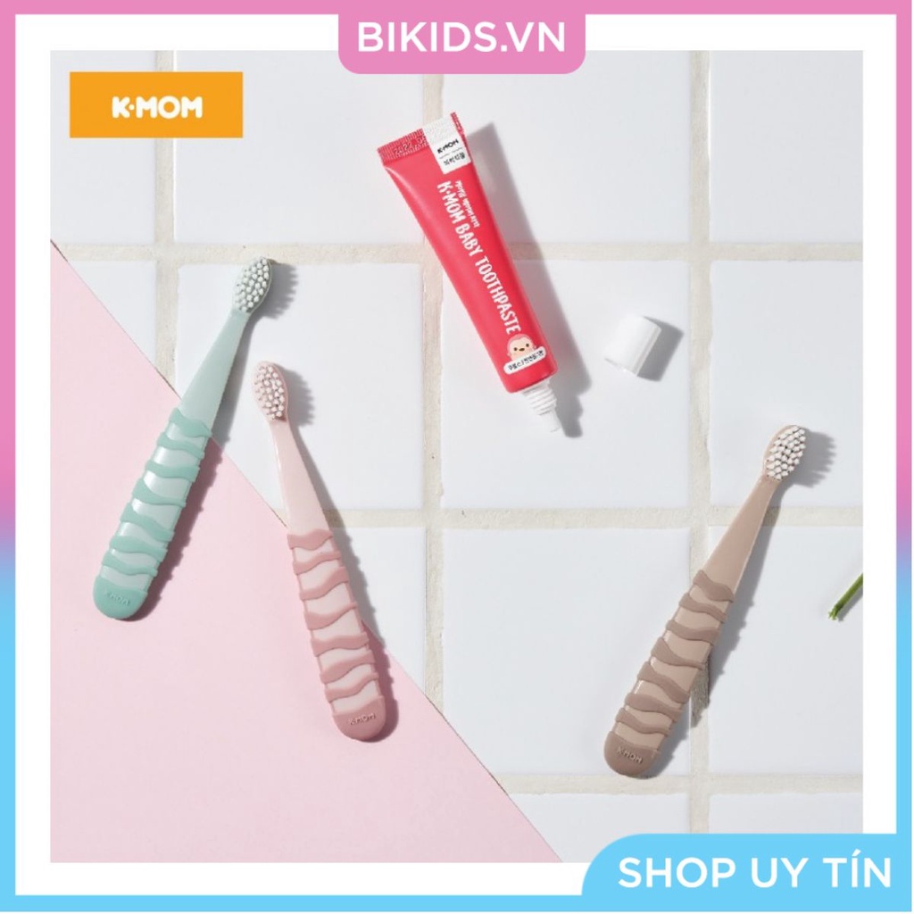 K-Mom Bàn chải đánh răng cho bé 12-36m