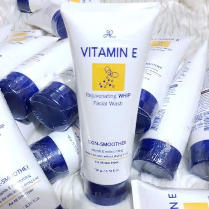 [L&V] Sửa Rửa Mặt Vitamin E Thái Lan